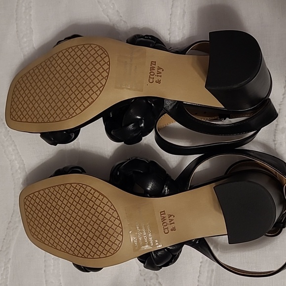 Crown & Ivy Blakely Black Puff Sandals Sz 8 M NWOT - Picture 3 of 4